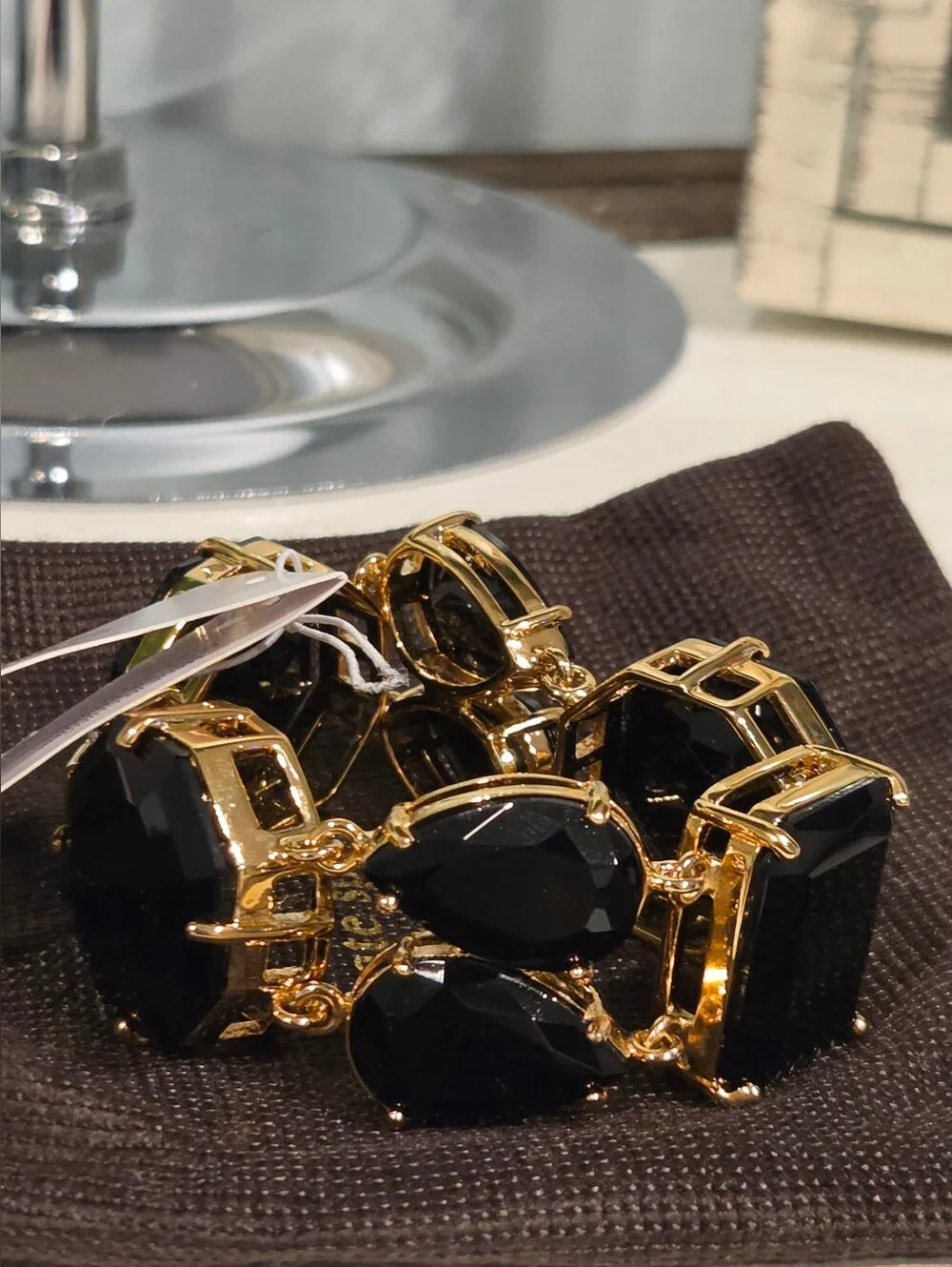 Kate Spade New York "Set In Stone" Chunky Gold Black Crystal Bracelet NWT - Picture 2 of 8